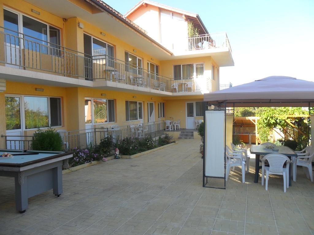 Eleonor Guest House Бяла Екстер'єр фото